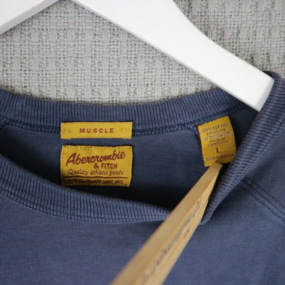 Vintage Abercrombie & Fitch Embroidered Muscle Crewneck - Picture 7 of 8